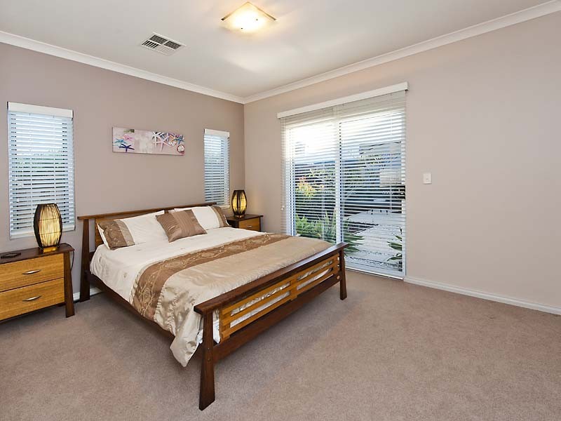 22 Cervantes Drive, Erskine WA 6210