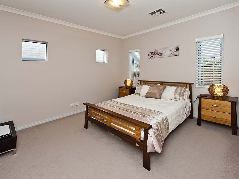 22 Cervantes Drive, Erskine WA 6210