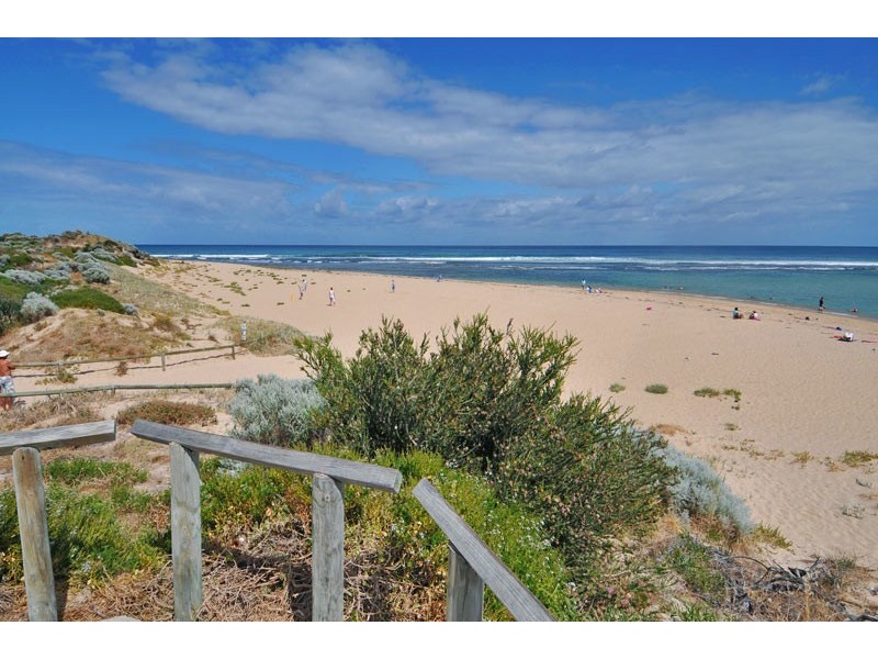 77 Baloo Crescent, Wannanup WA 6210