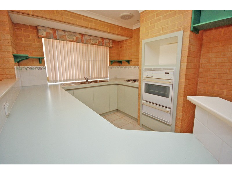 8A Crowthorn Cross, Erskine WA 6210