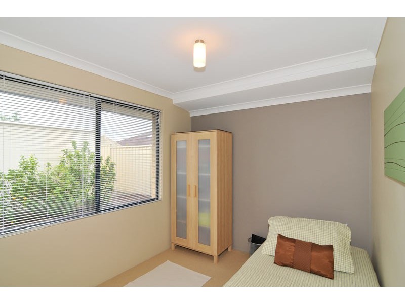 25 Duyfken Way, Dudley Park WA 6210