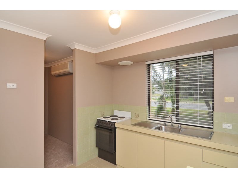 1/46 Tennyson Avenue, Halls Head WA 6210