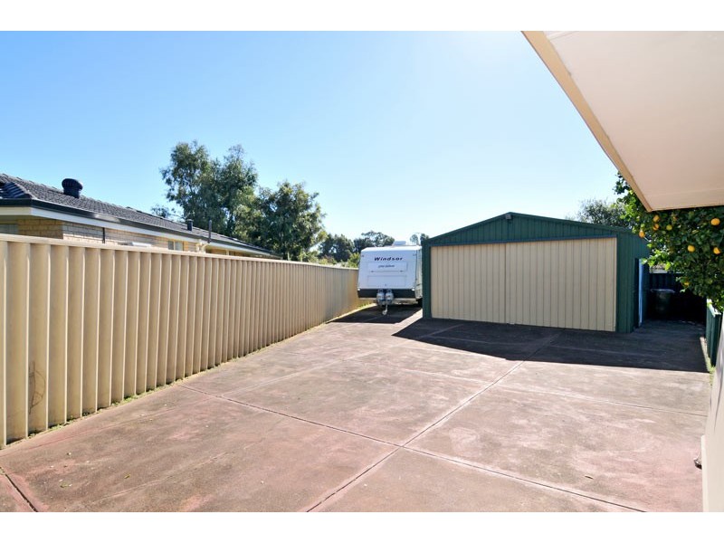 14 Fairway Crescent, Meadow Springs WA 6210