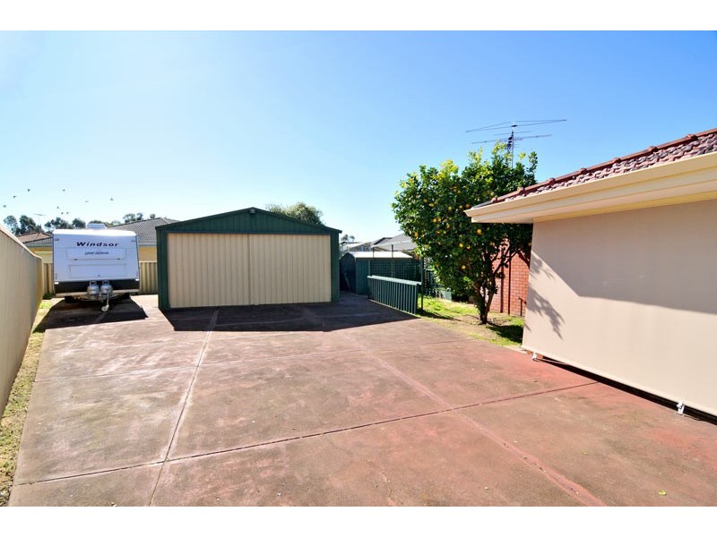 14 Fairway Crescent, Meadow Springs WA 6210