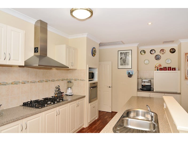 22 Hudson Drive, Dudley Park WA 6210