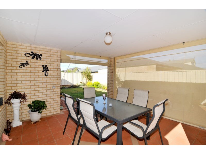 22 Hudson Drive, Dudley Park WA 6210