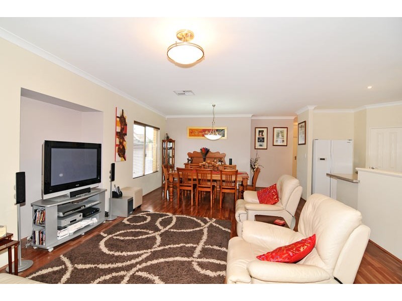 22 Hudson Drive, Dudley Park WA 6210