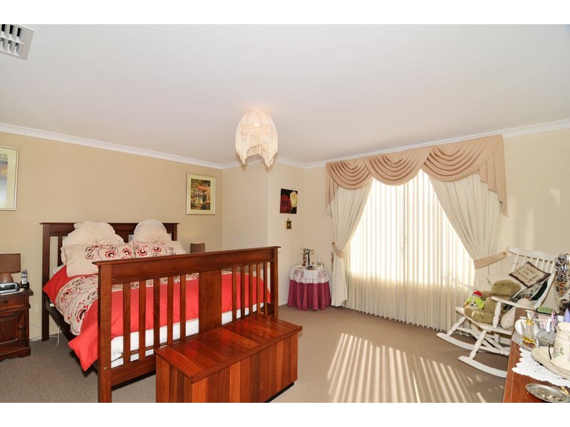 22 Hudson Drive, Dudley Park WA 6210