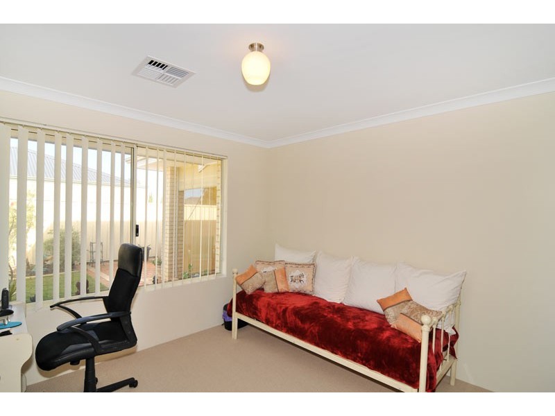 22 Hudson Drive, Dudley Park WA 6210