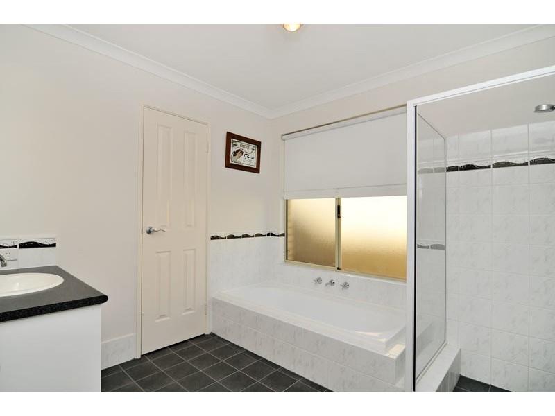 22 Hudson Drive, Dudley Park WA 6210