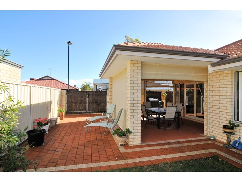 22 Hudson Drive, Dudley Park WA 6210