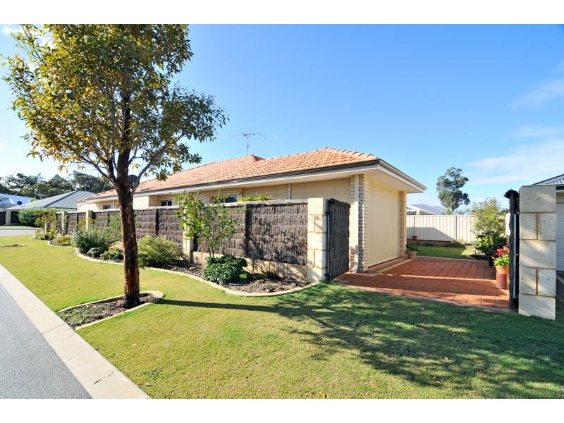 22 Hudson Drive, Dudley Park WA 6210