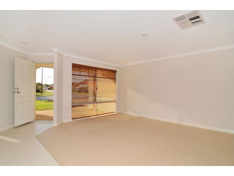 10 Brackenridge Ramble, Meadow Springs WA 6210