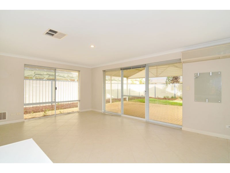 10 Brackenridge Ramble, Meadow Springs WA 6210