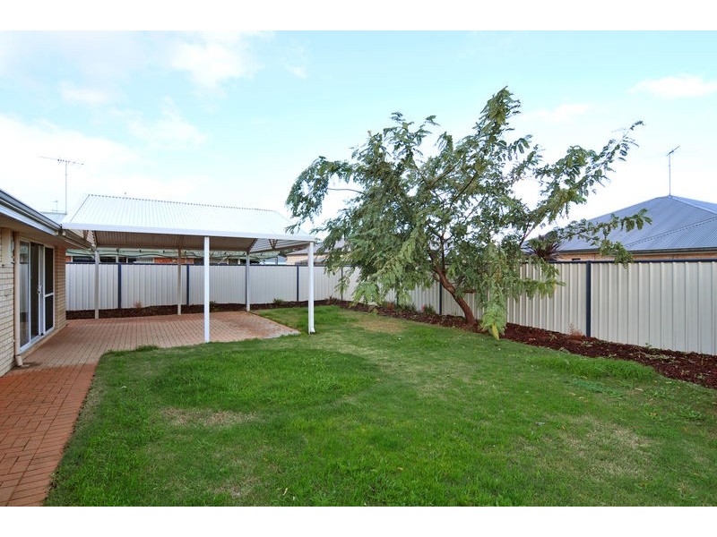 10 Brackenridge Ramble, Meadow Springs WA 6210