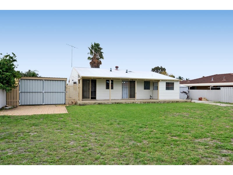 53 Coodanup Drive, Dudley Park WA 6210