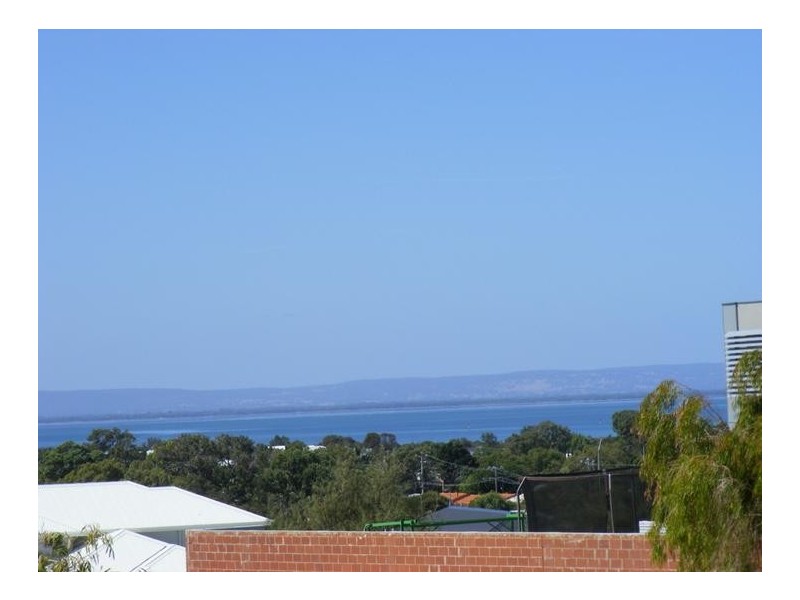 10 Storm Lane, Wannanup WA 6210