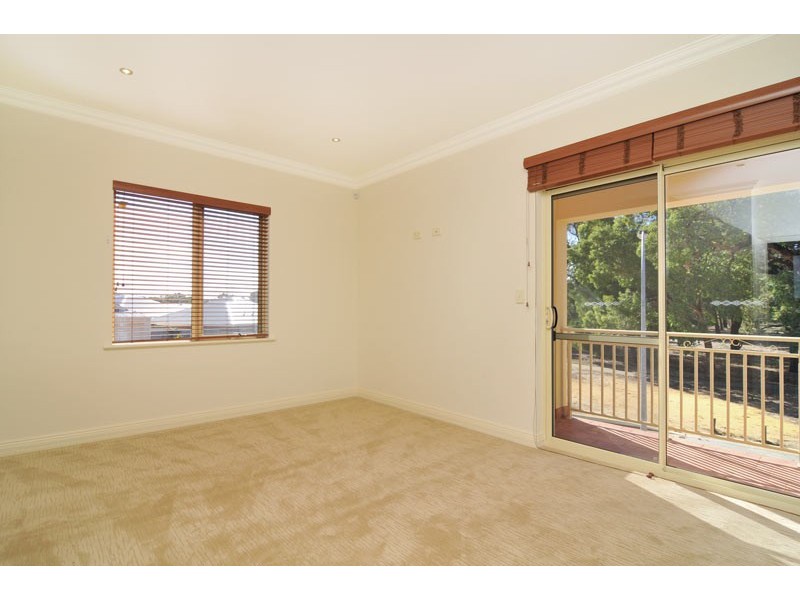 2 Len Howard Drive, Erskine WA 6210