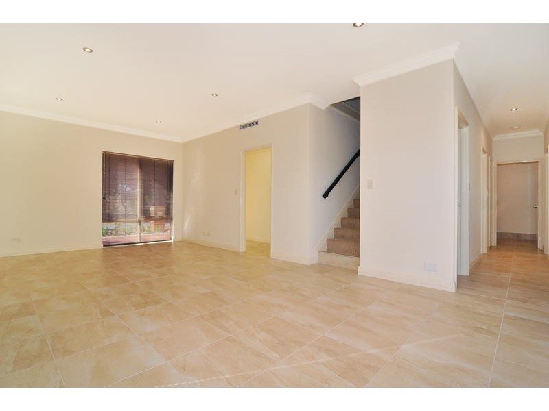 2 Len Howard Drive, Erskine WA 6210