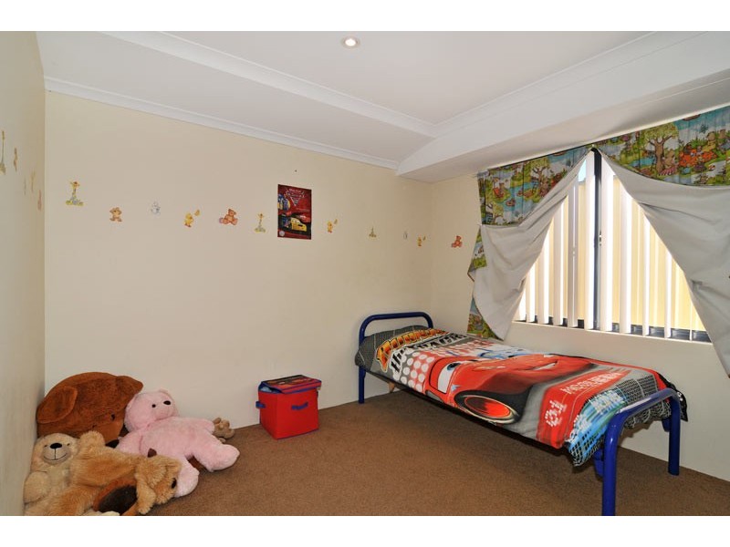 224 Peelwood Parade, Halls Head WA 6210