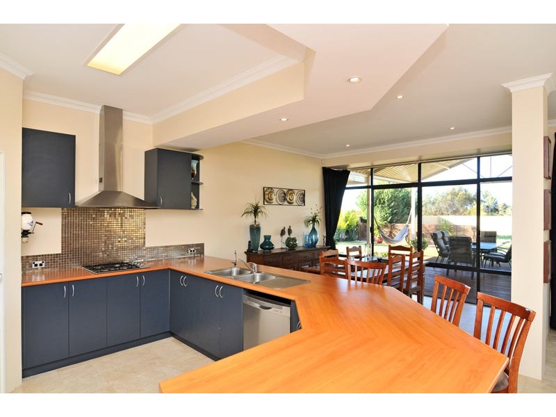 51 Murray Waters Boulevard, South Yunderup WA 6208