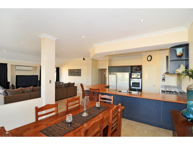 51 Murray Waters Boulevard, South Yunderup WA 6208