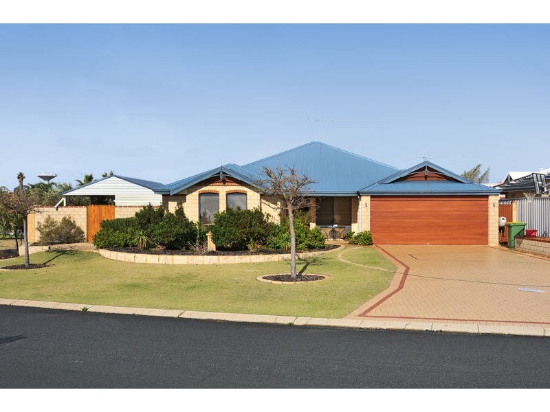 2 Caravel Way, Halls Head WA 6210