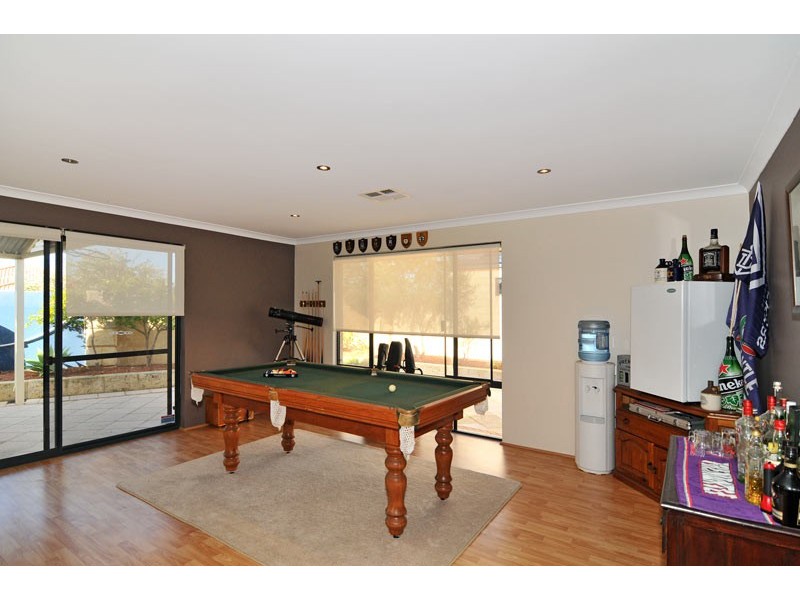 2 Caravel Way, Halls Head WA 6210
