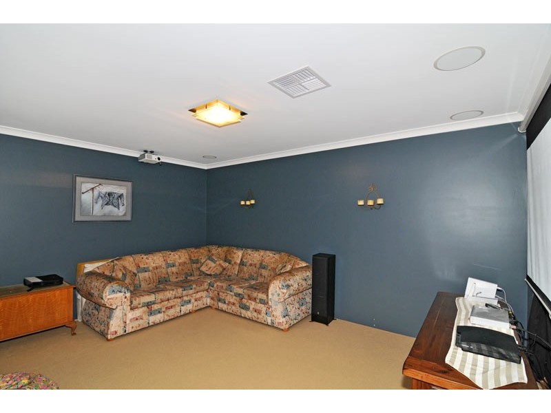 2 Caravel Way, Halls Head WA 6210
