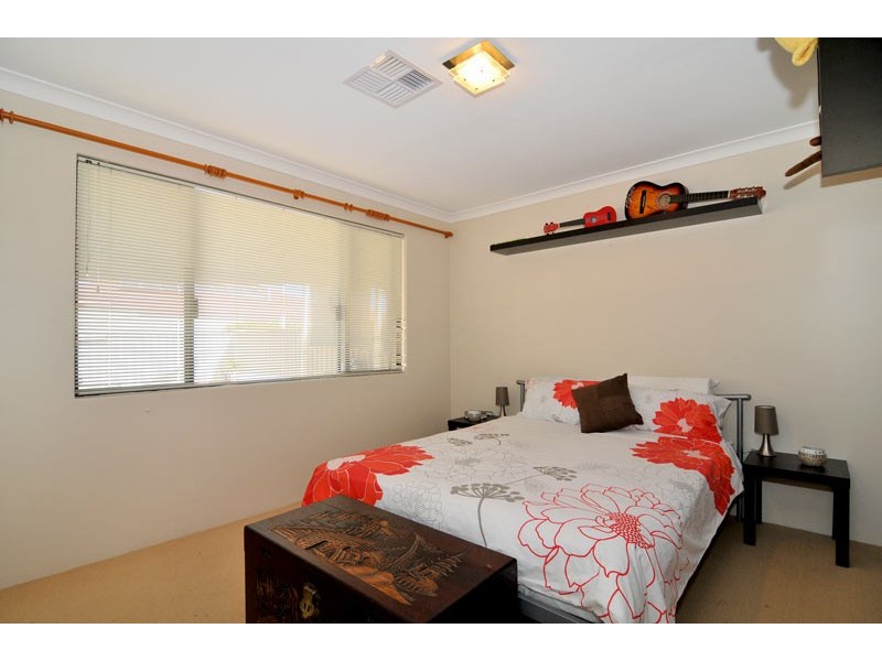 2 Caravel Way, Halls Head WA 6210