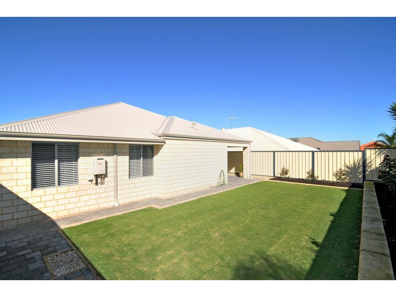 5 Heyerdahl Way, Dudley Park WA 6210