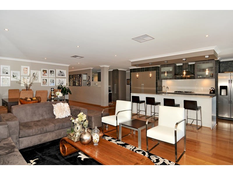 13 Heyerdahl Way, Dudley Park WA 6210