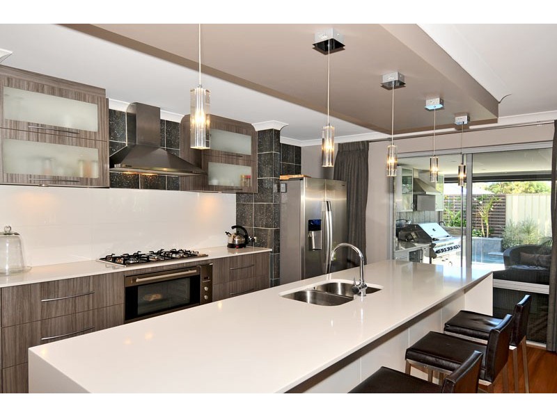 13 Heyerdahl Way, Dudley Park WA 6210