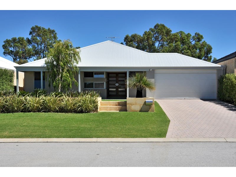 13 Heyerdahl Way, Dudley Park WA 6210