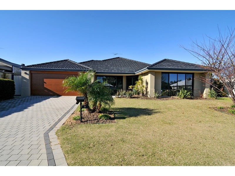 7 Brackenridge Ramble, Meadow Springs WA 6210
