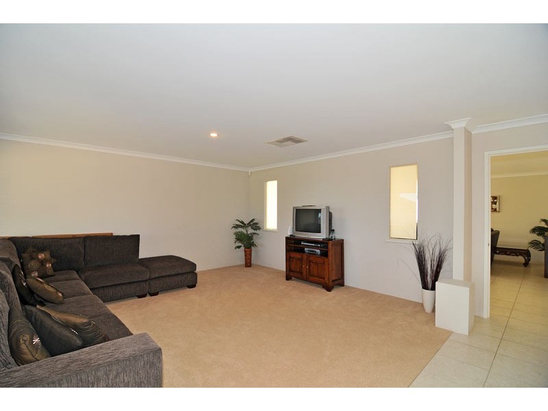 7 Brackenridge Ramble, Meadow Springs WA 6210