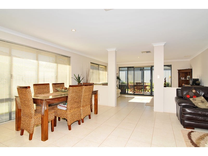 7 Brackenridge Ramble, Meadow Springs WA 6210