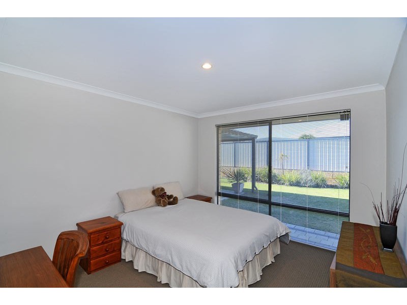 7 Brackenridge Ramble, Meadow Springs WA 6210