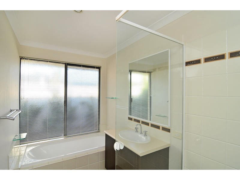 7 Brackenridge Ramble, Meadow Springs WA 6210