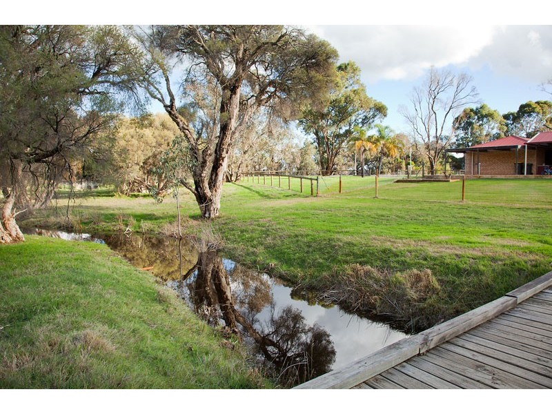 85 Shenton Road, Barragup WA 6209