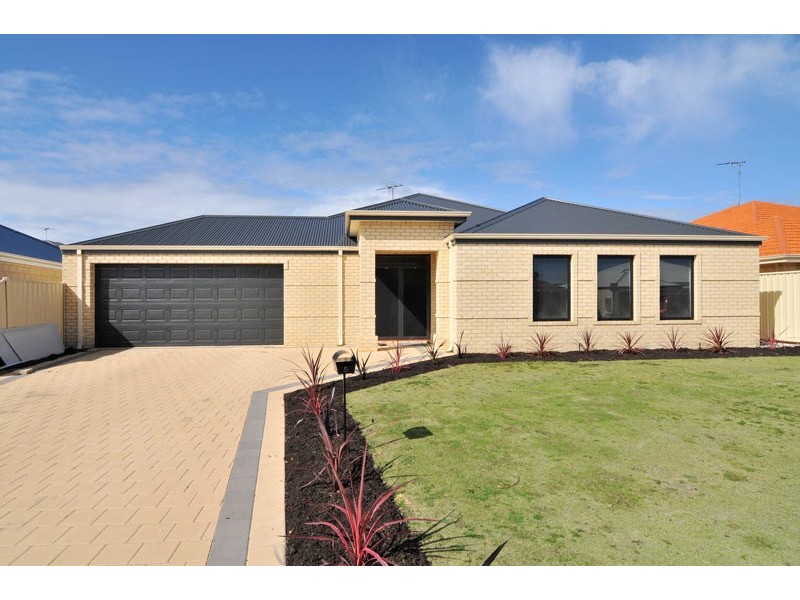 5 Jileroo Brace, Lakelands WA 6180