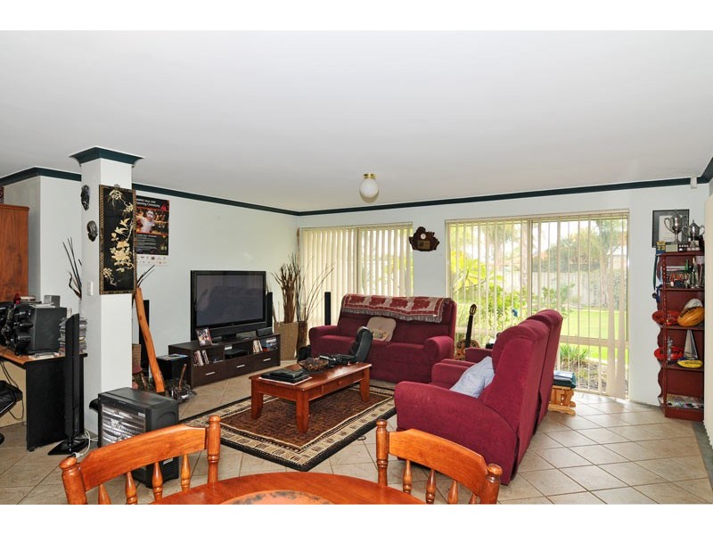 17 Sedgemere Terrace, Erskine WA 6210