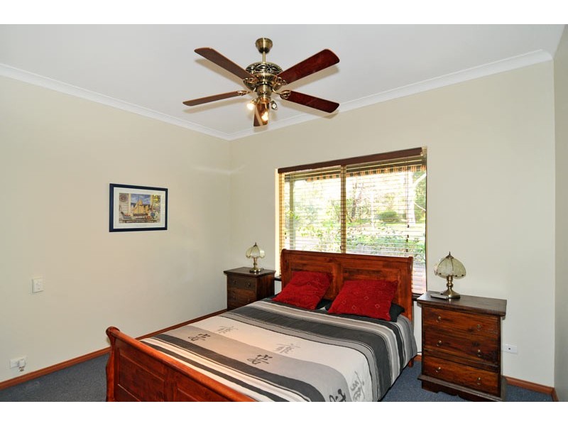 2 Tallangatta Place, Bouvard WA 6211