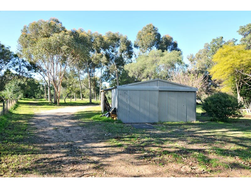 2 Tallangatta Place, Bouvard WA 6211