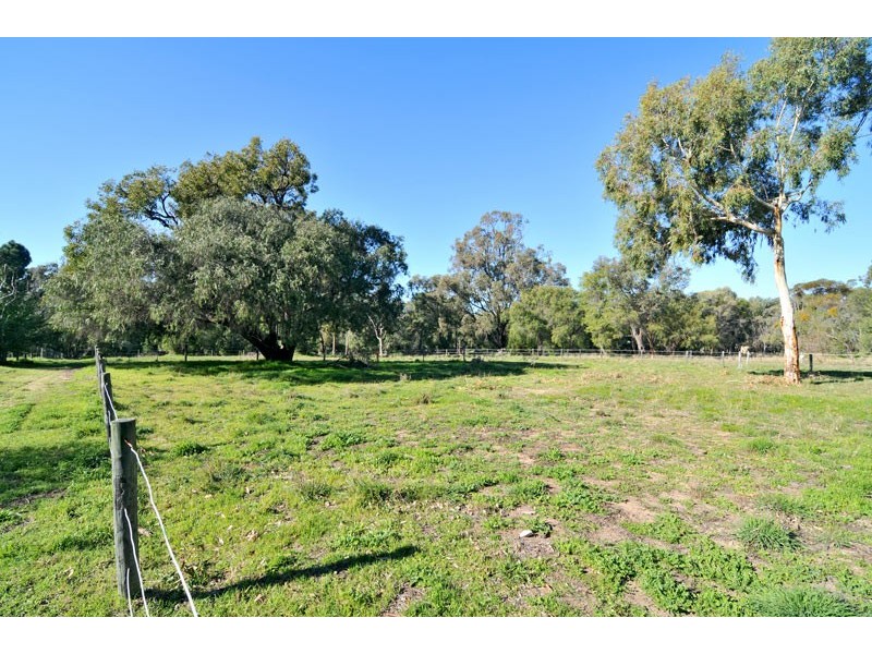 2 Tallangatta Place, Bouvard WA 6211