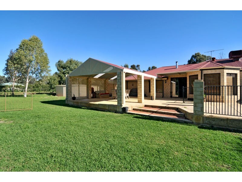 65 Jennie Place, North Dandalup WA 6207