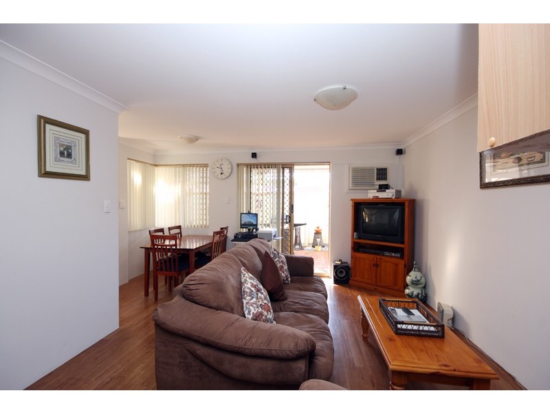 2/25 Tuckey Street, Mandurah WA 6210