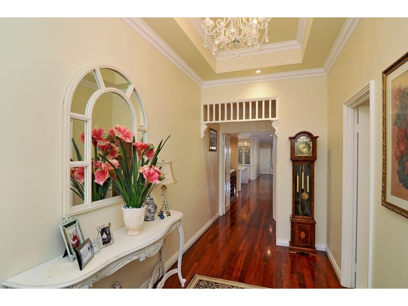 121 Hudson Drive, Dudley Park WA 6210