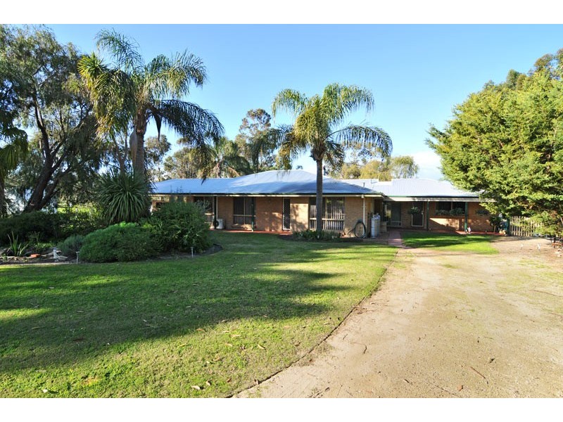 385 Mulga Drive, Parklands WA 6180