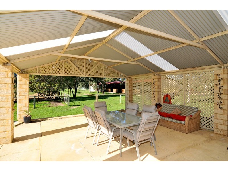 65 Jennie Place, North Dandalup WA 6207